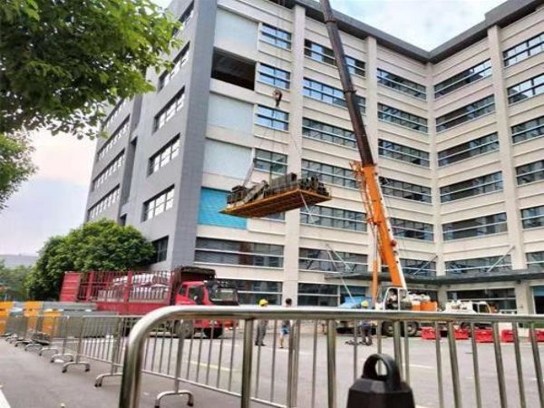 高新区吊车租赁_中宇伟业吊车租赁有限公司过程中都要注意